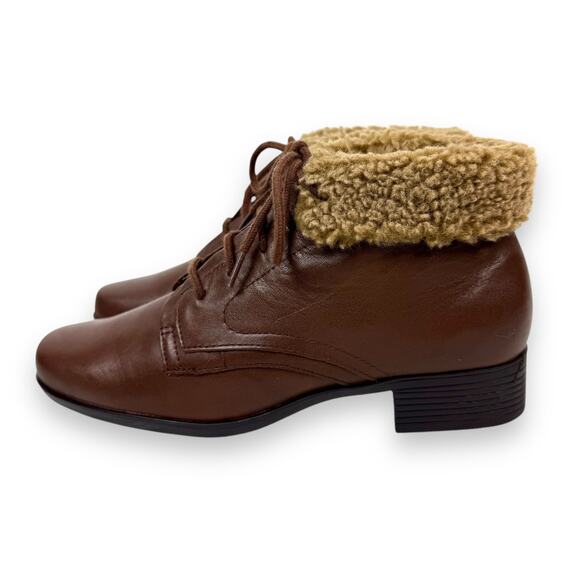 90's LIZ BAKER brown leather shearling cuff ankle boots - Picture 13 of 13